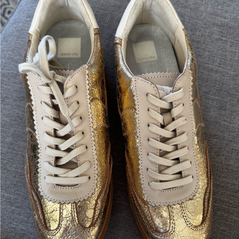 EUC w/box Dolce Vita Notice Gold Women's Sneakers 10.5M